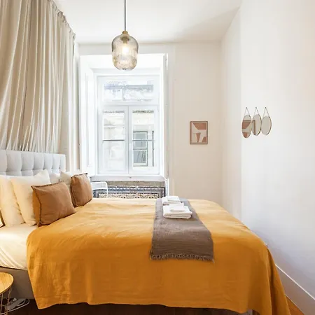 Heart Of Stylish Sleeps 8 Wac 2 Bath * 리스본