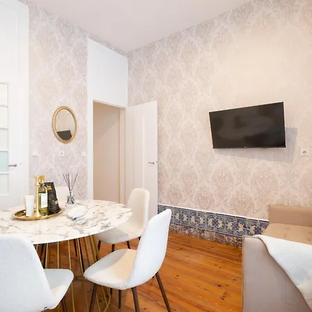Heart Of Stylish Sleeps 8 Wac 2 Bath 아파트 리스본