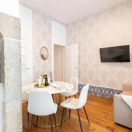 Heart Of Stylish Sleeps 8 Wac 2 Bath