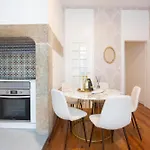 Heart Of Sleeps 8 Stylish 2 Bath Apartment